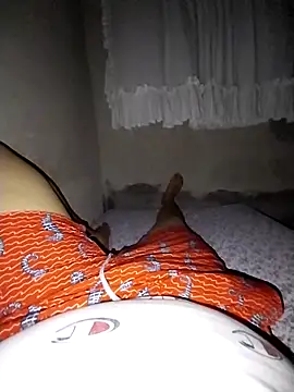 Snapshot of Whiper2024 chatting on 04.20.26 Whiper2024 online show from 04.20.26