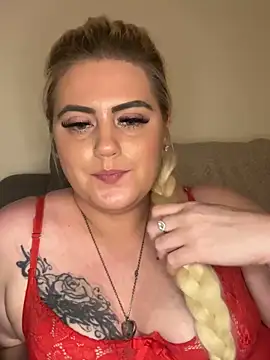 Snapshot of Blondiee3088 chatting on 01.26.25 Blondiee3088 online show from 01.26.25