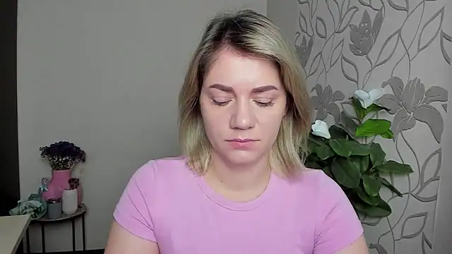 MariaSttone online show from 10.29.25