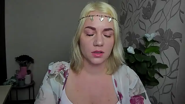 MariaSttone online show from 11.09.25