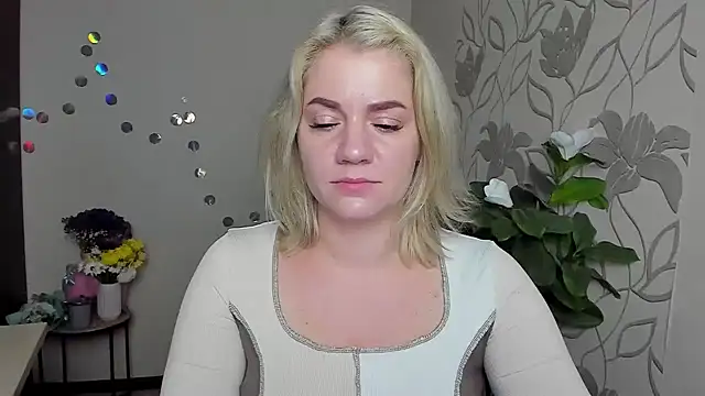 MariaSttone online show from 11.25.25