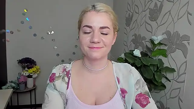 MariaSttone online show from 11.26.25