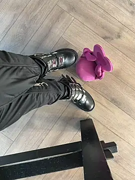 FeetVibe online show from 02.12.26