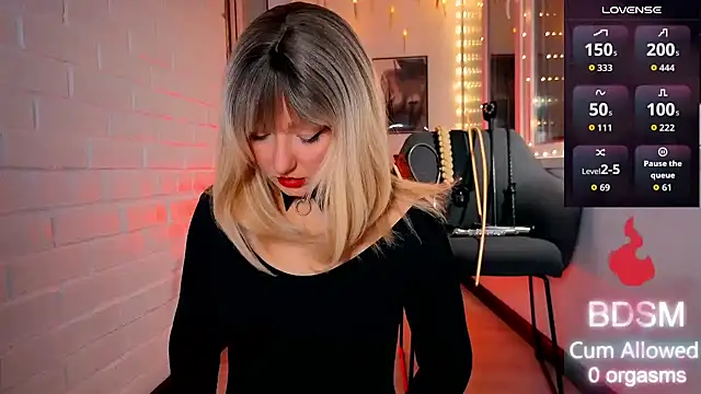 Sandralawrence online show from 11.21.25