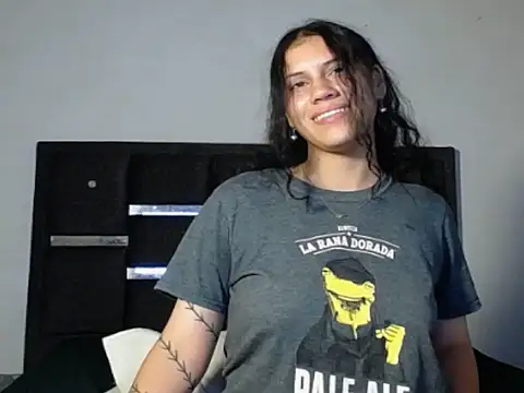 Snapshot of realshy-Stepsis chatting on 05.21.26 realshy-Stepsis online show from 05.21.26