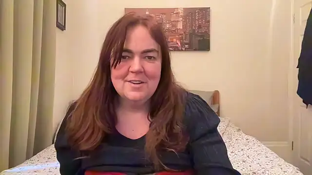 curvy-milf-abbie online show from 02.12.25