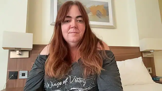 curvy-milf-abbie online show from 11.25.25