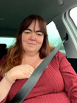 curvy-milf-abbie online show from 12.17.25