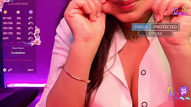 Snapshot of Punjabi_Queen1 chatting on 05.11.26 Punjabi Queen1 online show from 05.11.26