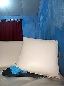 Key 198 online show from 02.14.25