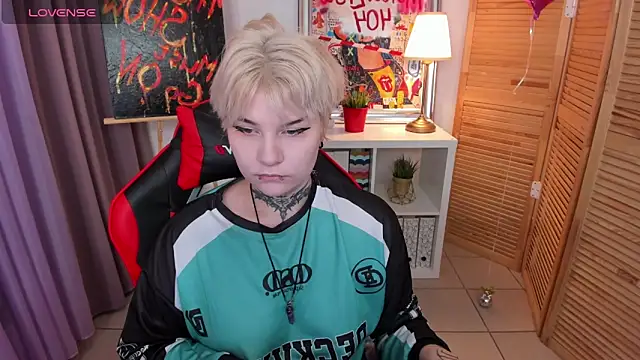 mekurisu online show from 03.10.25