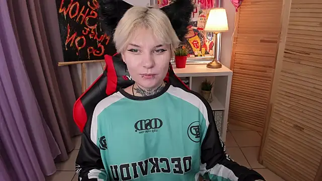 mekurisu online show from 03.18.25