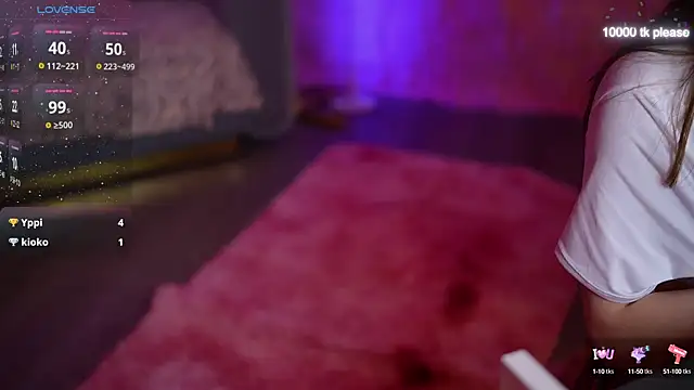 Snapshot of JennyyLuv chatting on 02.26.25 JennyyLuv online show from 02.26.25