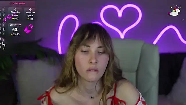 Snapshot of JennyyLuv chatting on 09.26.25 JennyyLuv online show from 09.26.25