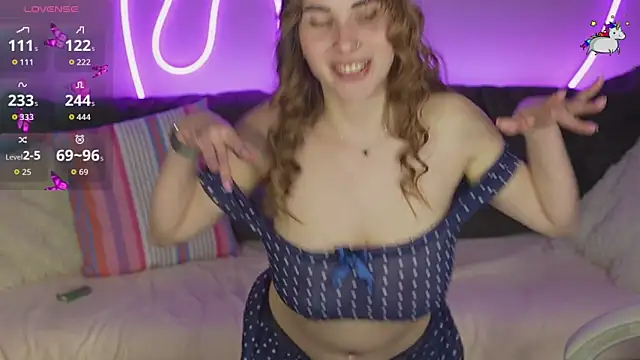 JennyyLuv online show from 11.16.25