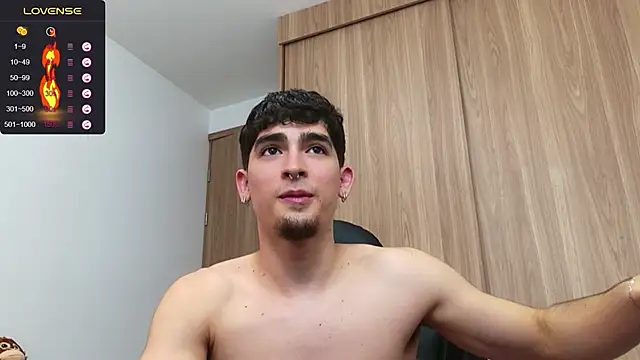 Snapshot of zenn_rush1 chatting on 12.13.24 zenn rush1 online show from 12.13.24