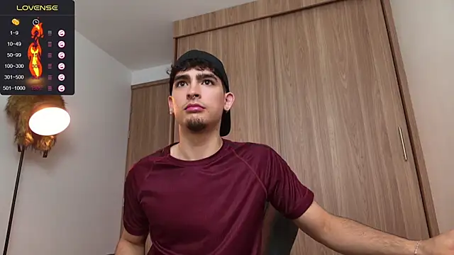 Snapshot of zenn_rush1 chatting on 01.12.25 zenn rush1 online show from 01.12.25