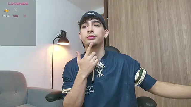 Snapshot of zenn_rush1 chatting on 02.17.25 zenn rush1 online show from 02.17.25