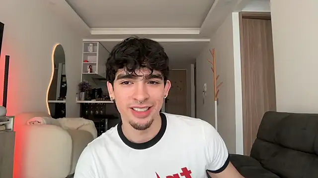 zenn rush1 online show from 11.08.25