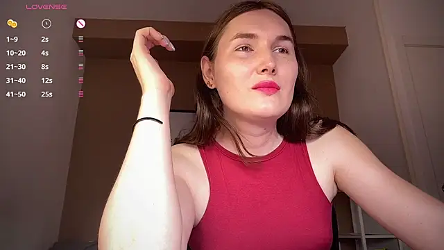 Snapshot of Maria_Bowie chatting on 07.16.26 Maria Bowie online show from 07.16.26