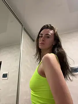 Snapshot of Miilania chatting on 12.18.24 Miilania online show from 12.18.24