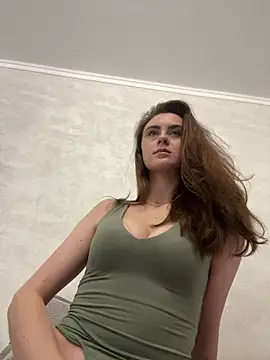 Snapshot of Miilania chatting on 01.05.25 Miilania online show from 01.05.25