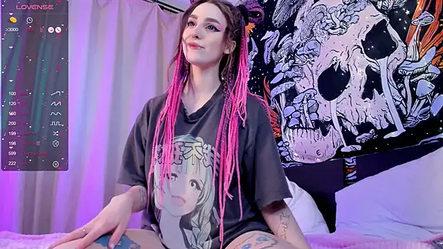 Snapshot of kissthasky chatting on 02.07.25 kissthasky online show from 02.07.25