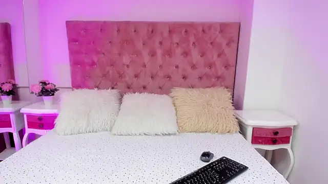 Anniie grey online show from 01.21.25