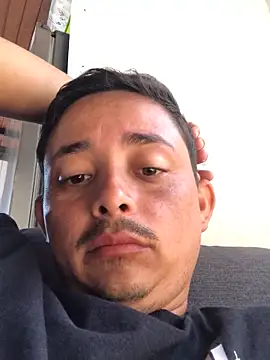 isacalejandroo online show from 01.19.25