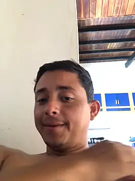 isacalejandroo online show from 01.22.25