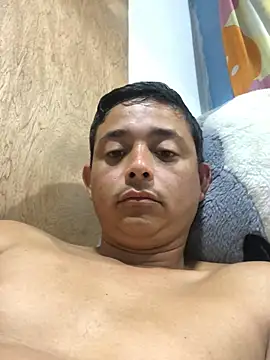 isacalejandroo online show from 01.30.25