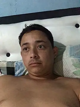 isacalejandroo online show from 03.08.25