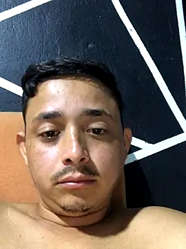 isacalejandroo online show from 09.30.25