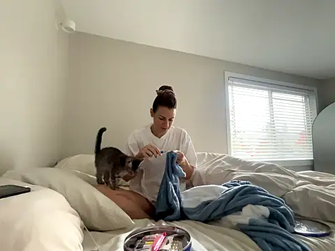 MissSwitch online show from 10.31.25