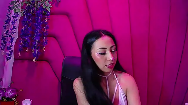 nathalia pink online show from 10.28.25