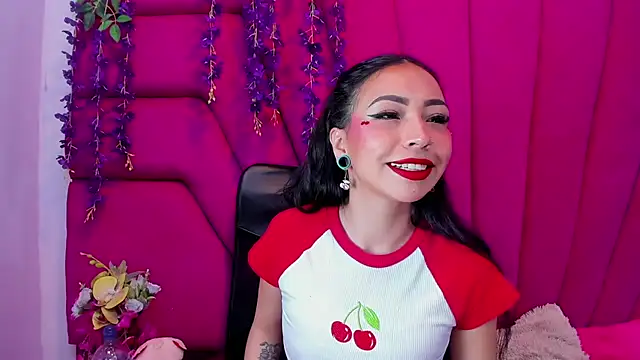 Snapshot of nathalia_pink chatting on 06.30.26 nathalia pink online show from 06.30.26