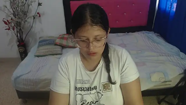 Snapshot of angel_barbie_1 chatting on 11.06.25 angel barbie 1 online show from 11.06.25