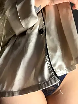 PEACHY439 online show from 11.28.25