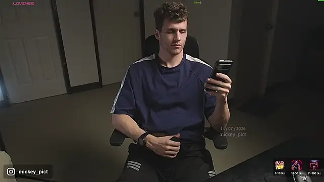 Snapshot of mickeypict chatting on 07.14.26 mickeypict online show from 07.14.26