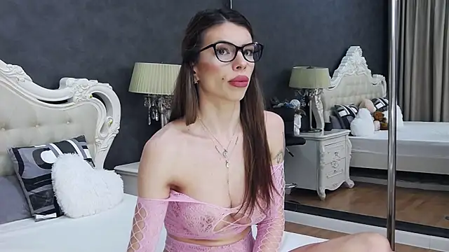 LaraDivine online show from 03.15.26