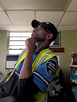 Snapshot of Txdarkmeat74 chatting on 02.09.26 Txdarkmeat74 online show from 02.09.26