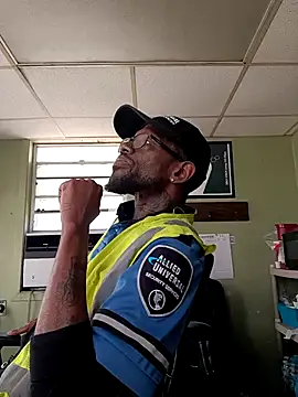 Snapshot of Txdarkmeat74 chatting on 02.10.26 Txdarkmeat74 online show from 02.10.26