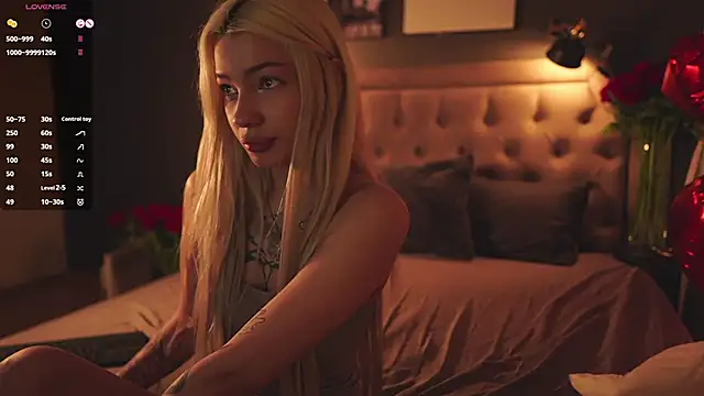 Snapshot of LolaStifler chatting on 02.16.25 LolaStifler online show from 02.16.25