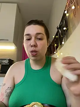 SuzieMurray online show from 11.05.25