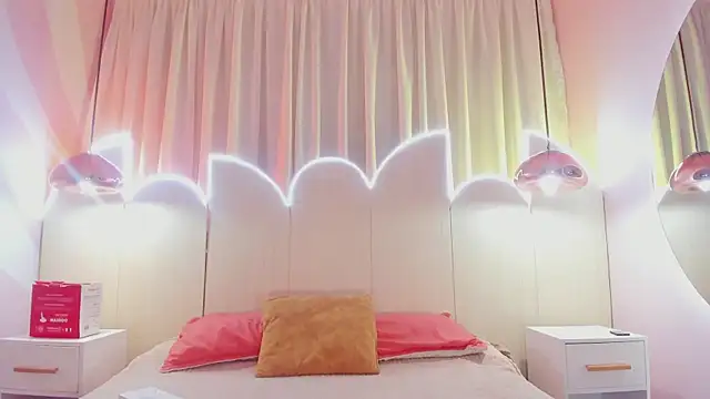 Snapshot of Laurentdupont04 chatting on 09.20.25 Laurentdupont04 online show from 09.20.25