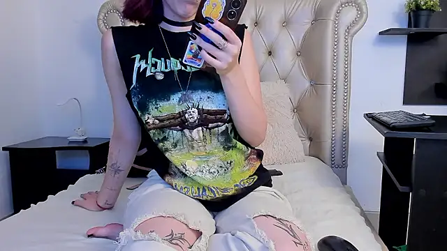 AlexaFoxy18 online show from 12.03.24