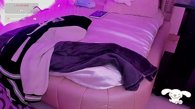 AlexaFoxy18 online show from 03.19.25