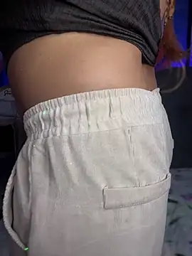 Im Little online show from 01.31.25