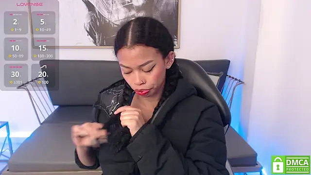 Snapshot of Shenna_brunette_ chatting on 01.30.25 Shenna brunette online show from 01.30.25