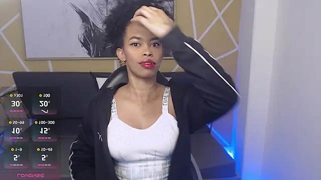 Snapshot of Shenna_brunette_ chatting on 03.01.25 Shenna brunette online show from 03.01.25